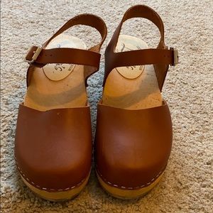 Tan Lotta From Stockholm Clogs
